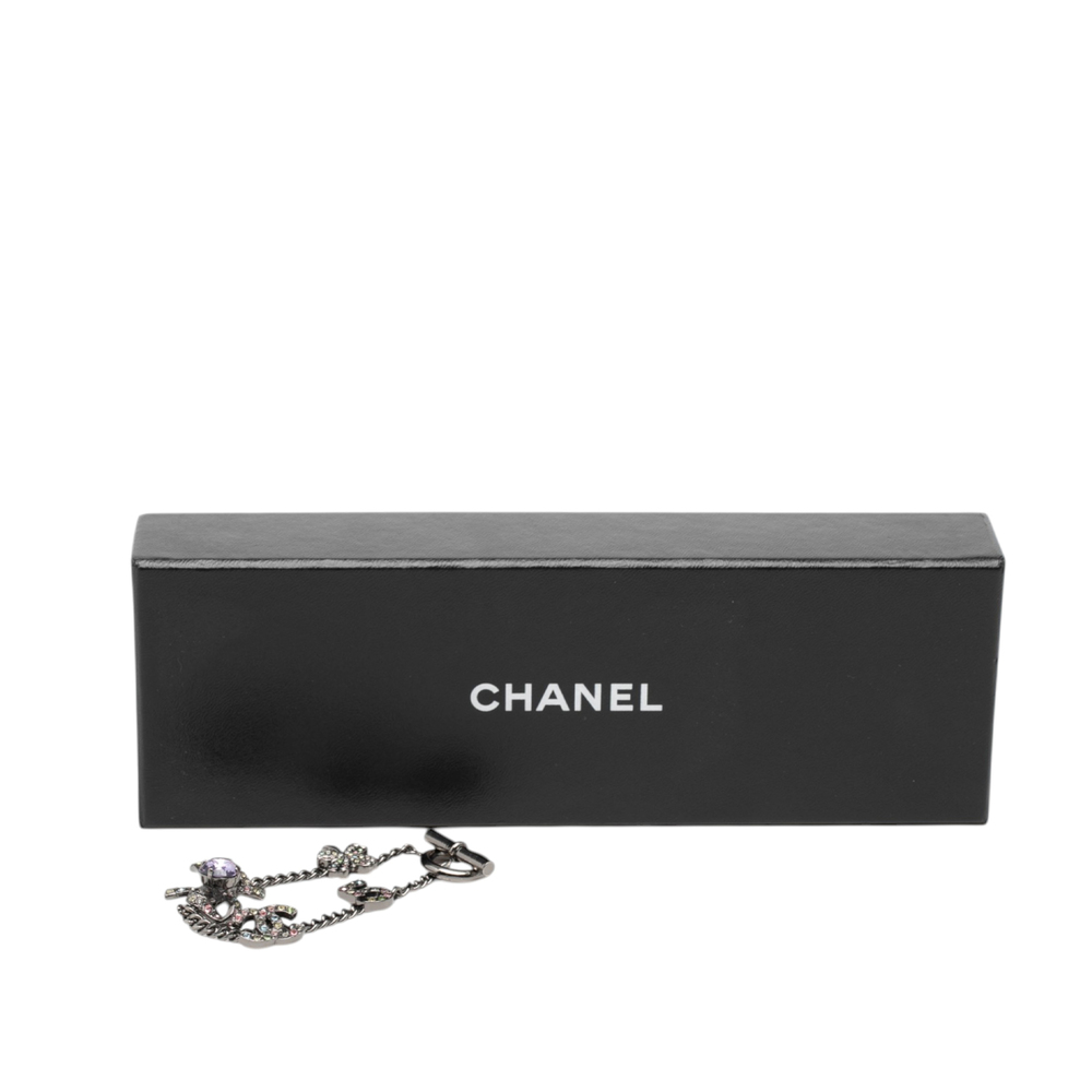 Pre-Loved Chanel Silver Plated Crystal CC No. 5 Bow Charm Bracelet - Picture 8 of 8
